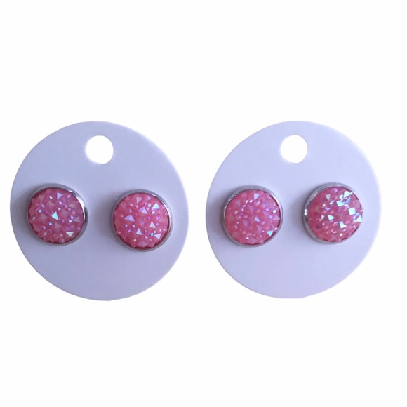 Stud Earrings - Picture 2 of 6